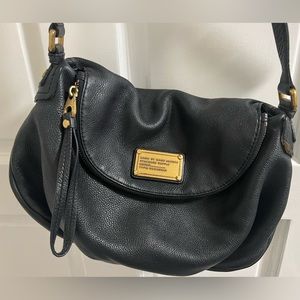 Marc Jacob Natasha Q Letter Crossbody bag